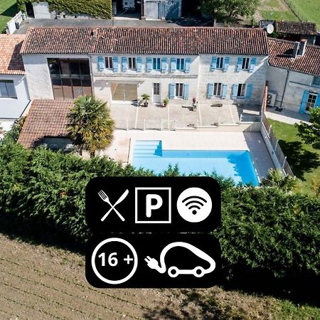 Les Cuves - Saintes Bed and Breakfast Chaniers Εξωτερικό φωτογραφία