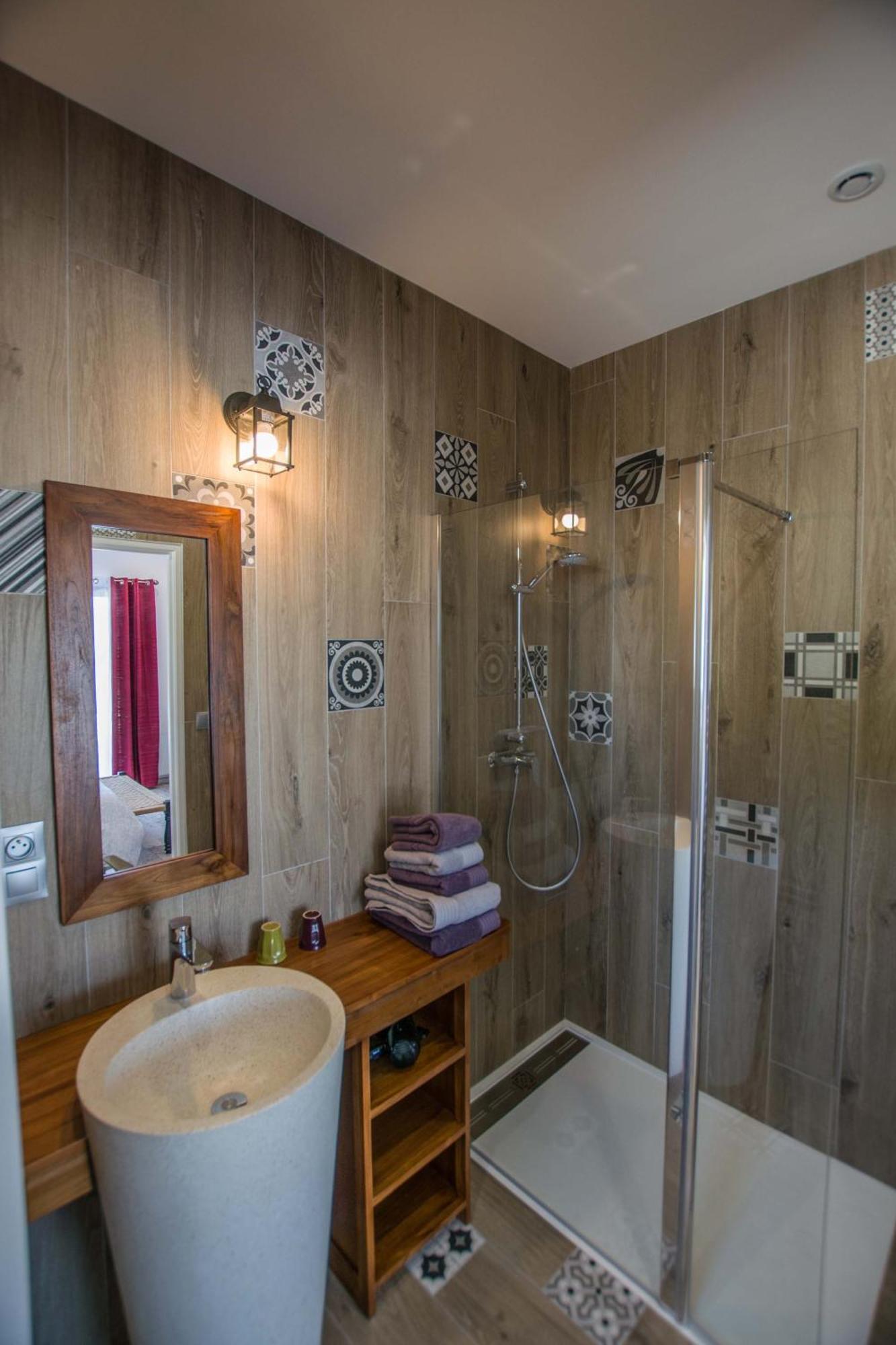 Les Cuves - Saintes Bed and Breakfast Chaniers Εξωτερικό φωτογραφία