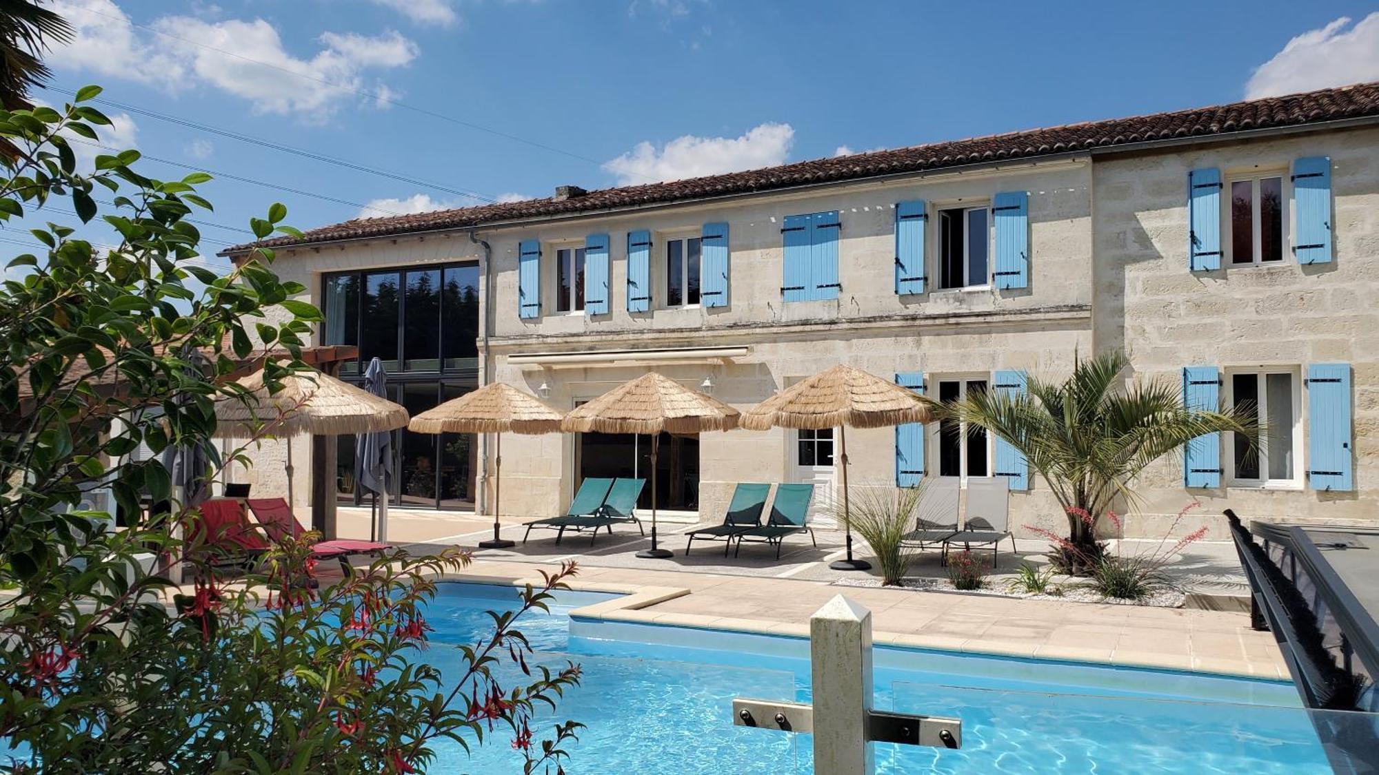 Les Cuves - Saintes Bed and Breakfast Chaniers Εξωτερικό φωτογραφία